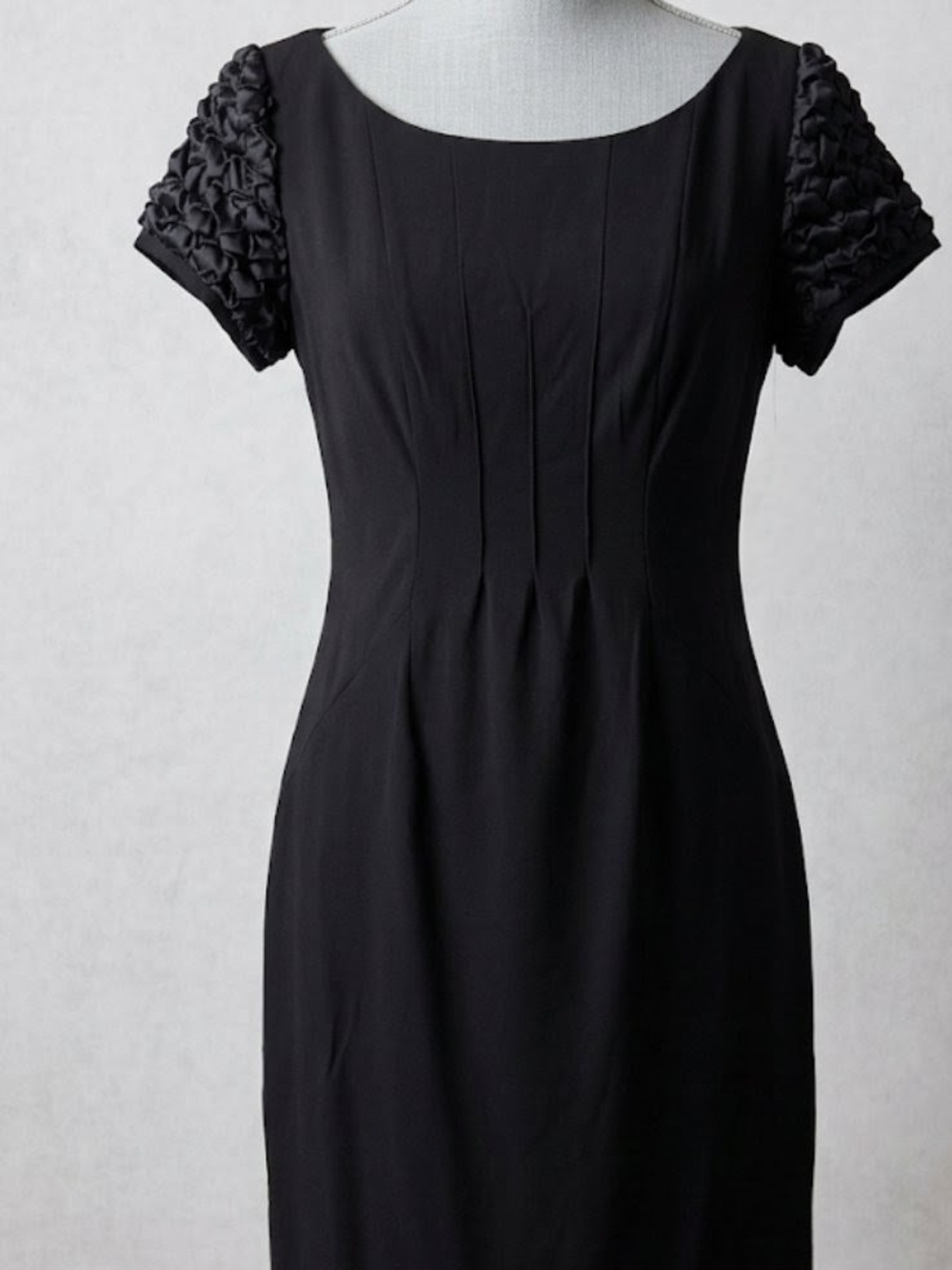 Lavia Black Midi Dress with Gathered Short Sleeves